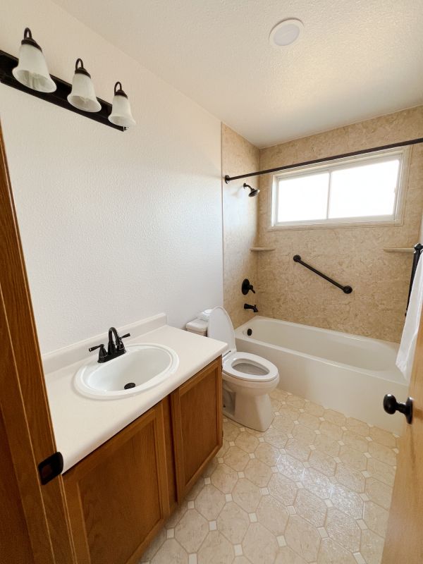 Top Bathroom Remodeling Companies in Owosso, MI