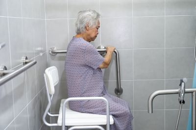Best Elderly Bath Remodelers Contractors in East Lansing, MI